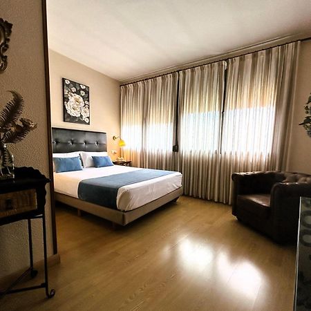 Hostal Rural Moratin Pastrana Dış mekan fotoğraf