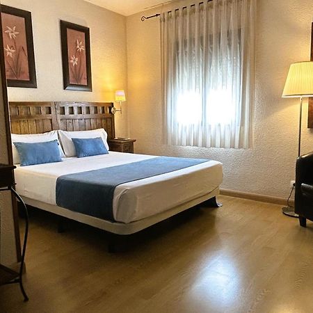 Hostal Rural Moratin Pastrana Dış mekan fotoğraf