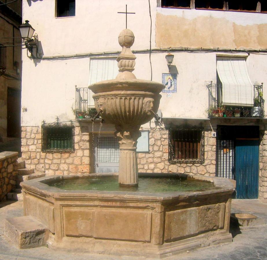 Hostal Rural Moratin Pastrana Dış mekan fotoğraf