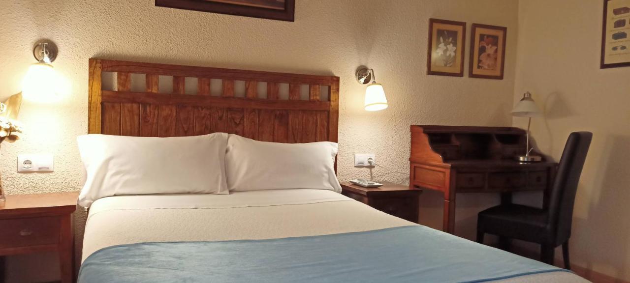 Hostal Rural Moratin Pastrana Dış mekan fotoğraf