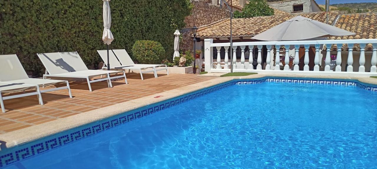 Hostal Rural Moratin Pastrana Dış mekan fotoğraf