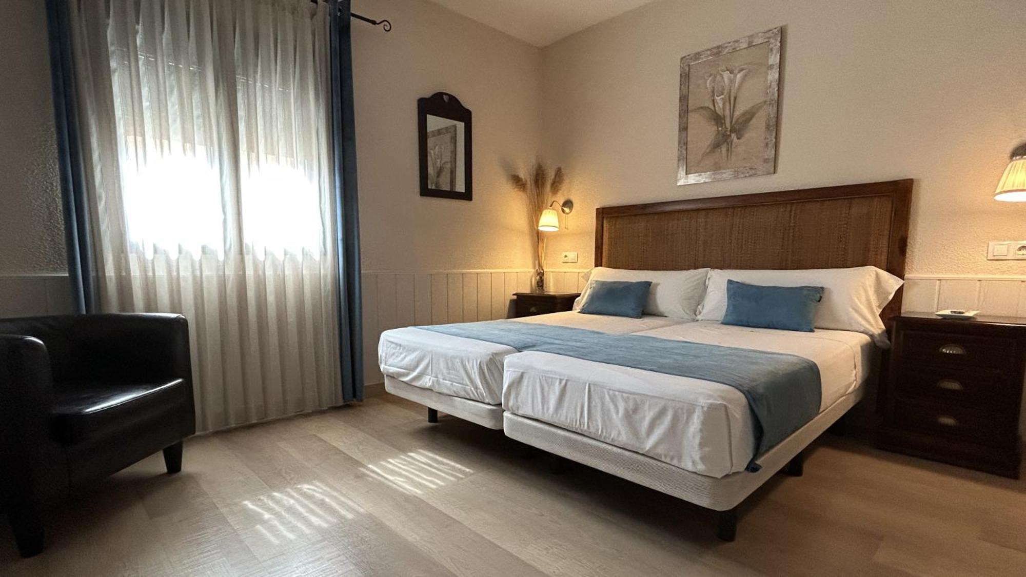 Hostal Rural Moratin Pastrana Dış mekan fotoğraf