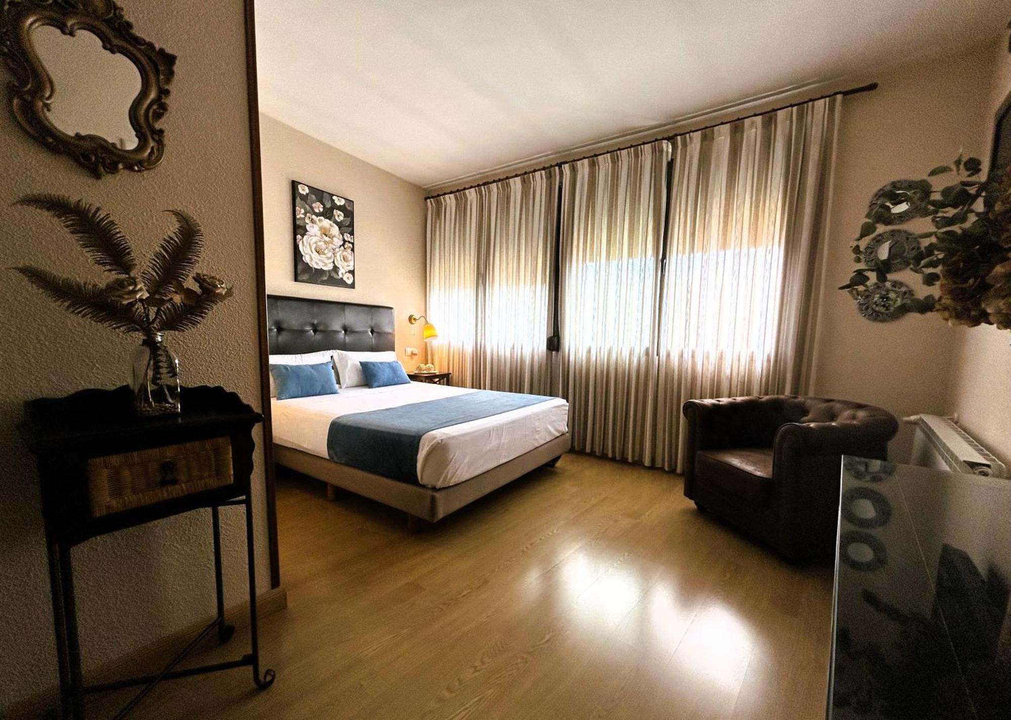 Hostal Rural Moratin Pastrana Dış mekan fotoğraf